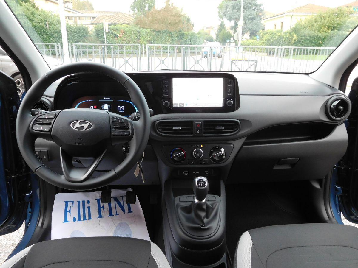 HYUNDAI - i10 - 1.0 MPI Connectline