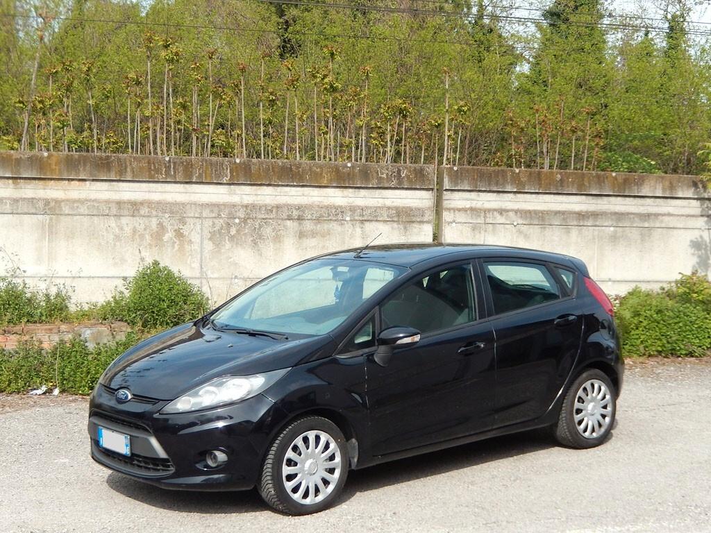 FORD FIESTA VI 1.4 impianto GPL -NON TRATTABILE