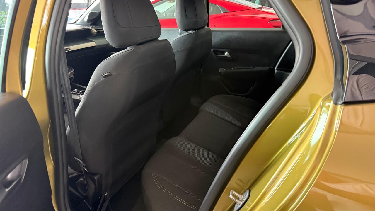 Lancia Ypsilon Hybrid e-DCT