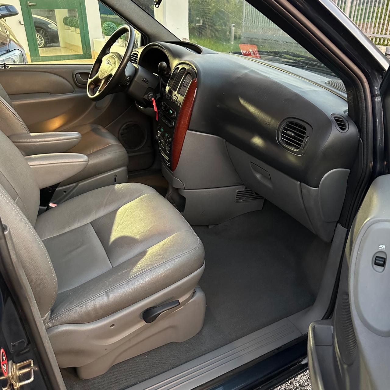 Chrysler Voyager 2.8 CRD cat LX Leather Auto