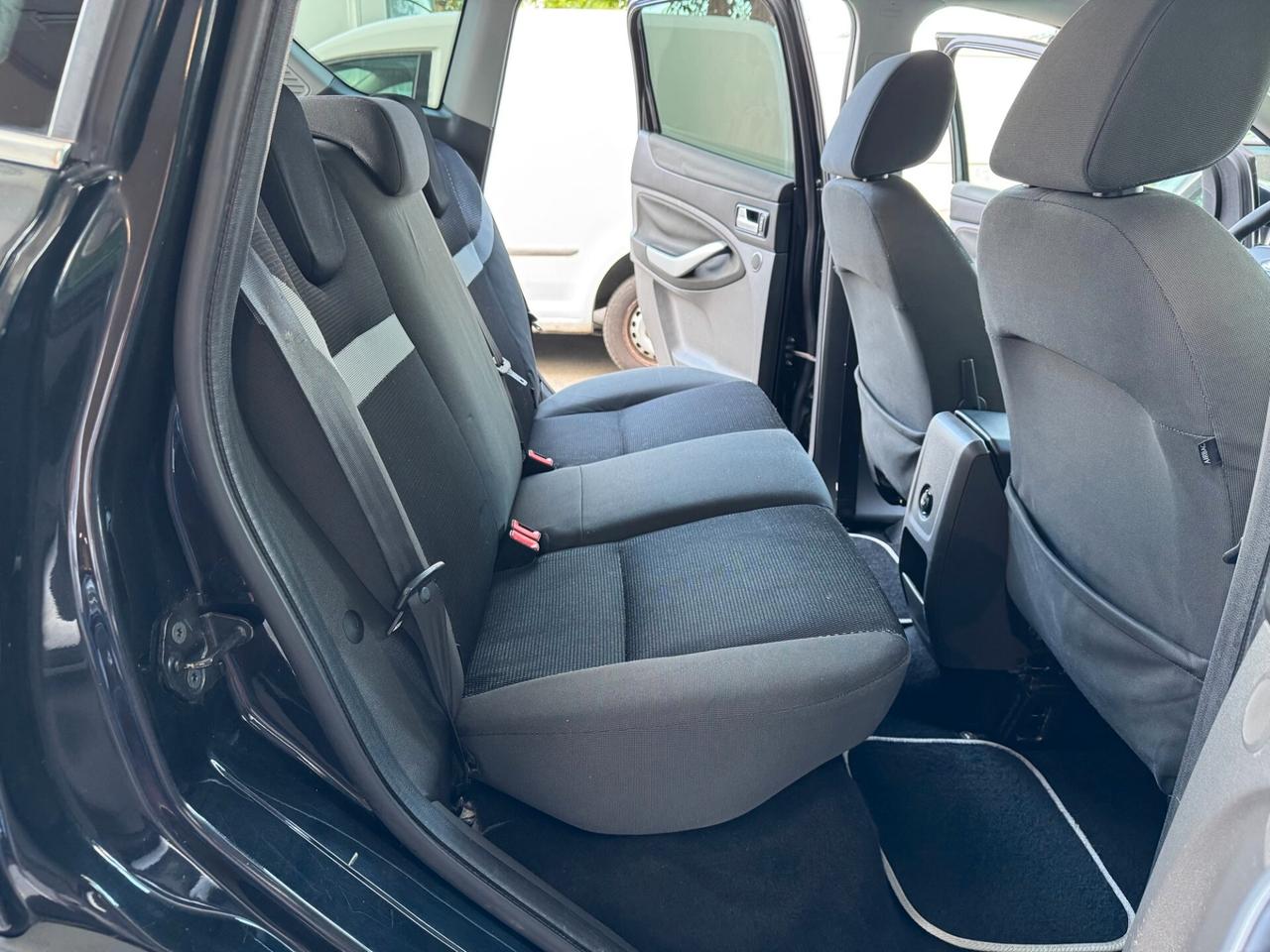 Ford Kuga 2.0 tdci 2wd 140cv GARANZIA 24 MESI