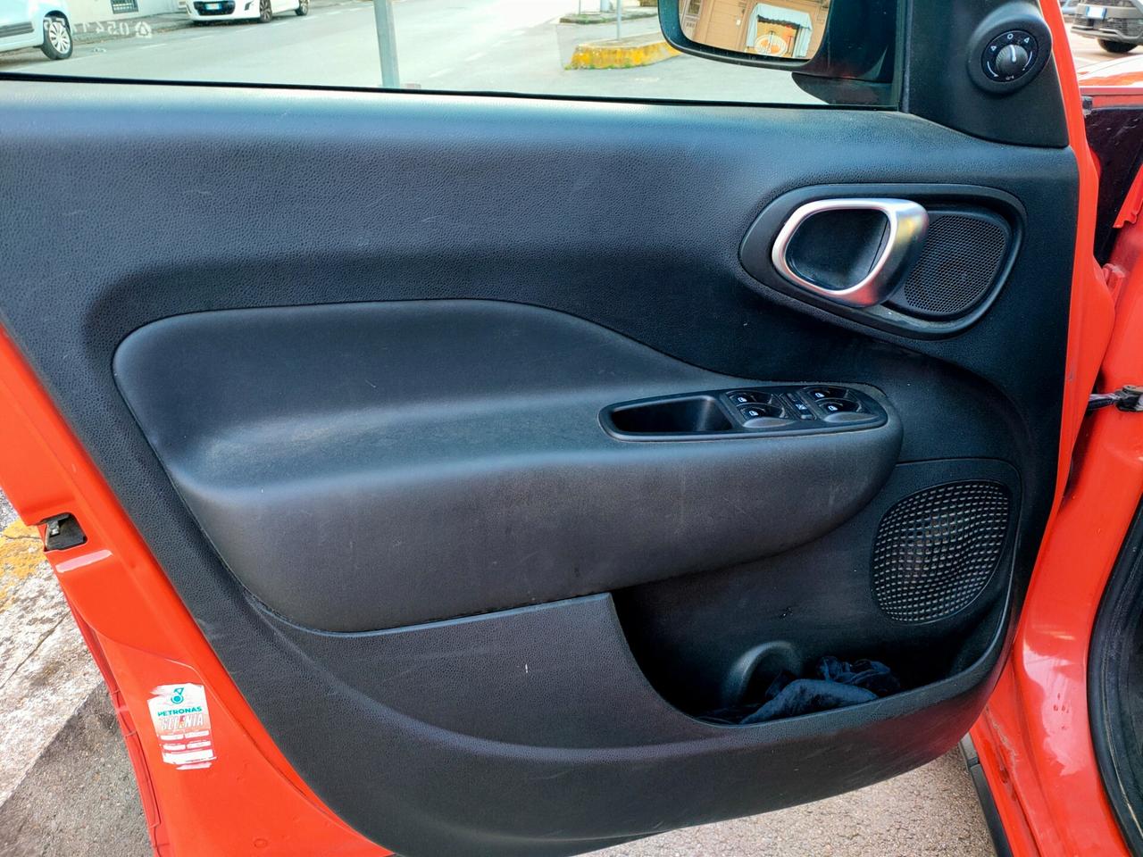 Fiat 500L 1.6 Mjt120 CV Cross Neopatentati