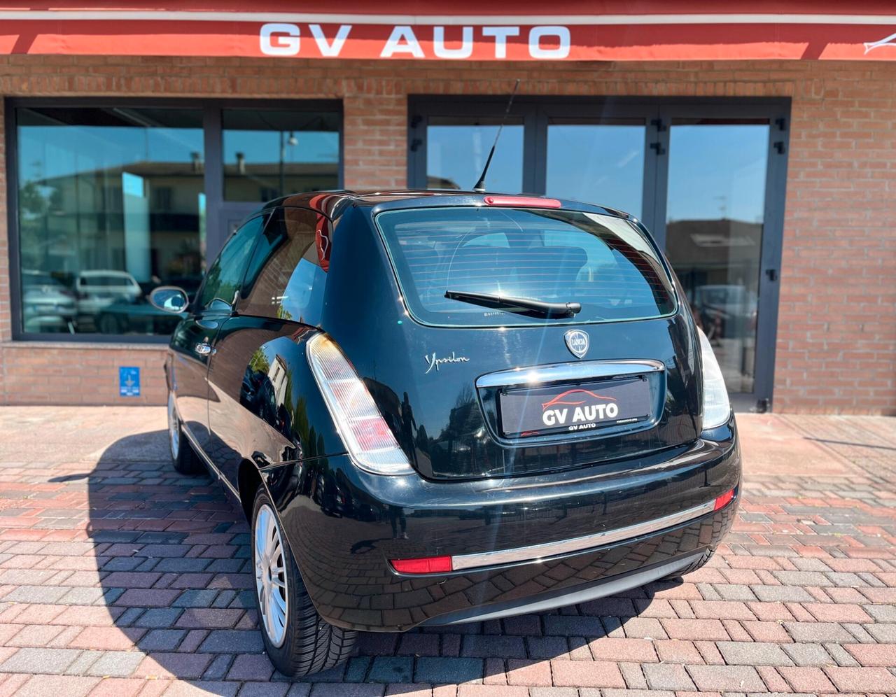 Lancia Ypsilon 1.2 Oro Plus