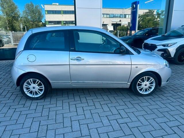 Lancia Ypsilon 1.2 69 CV 5 porte S&S Platinum