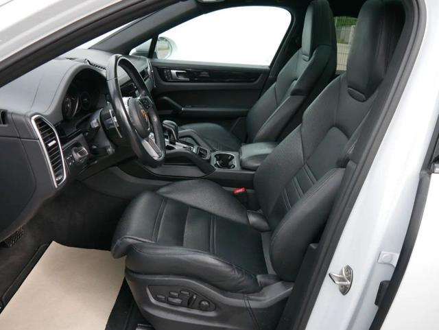 PORSCHE Cayenne Coupé 3.0 LED/CAMERA/NAVI/PANO/HEAD-UP/22