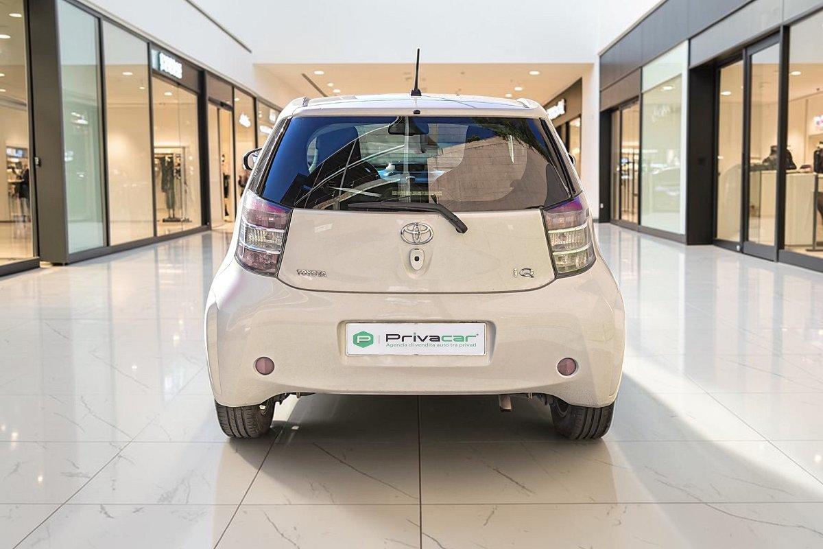 TOYOTA iQ 1.0 CVT Trend