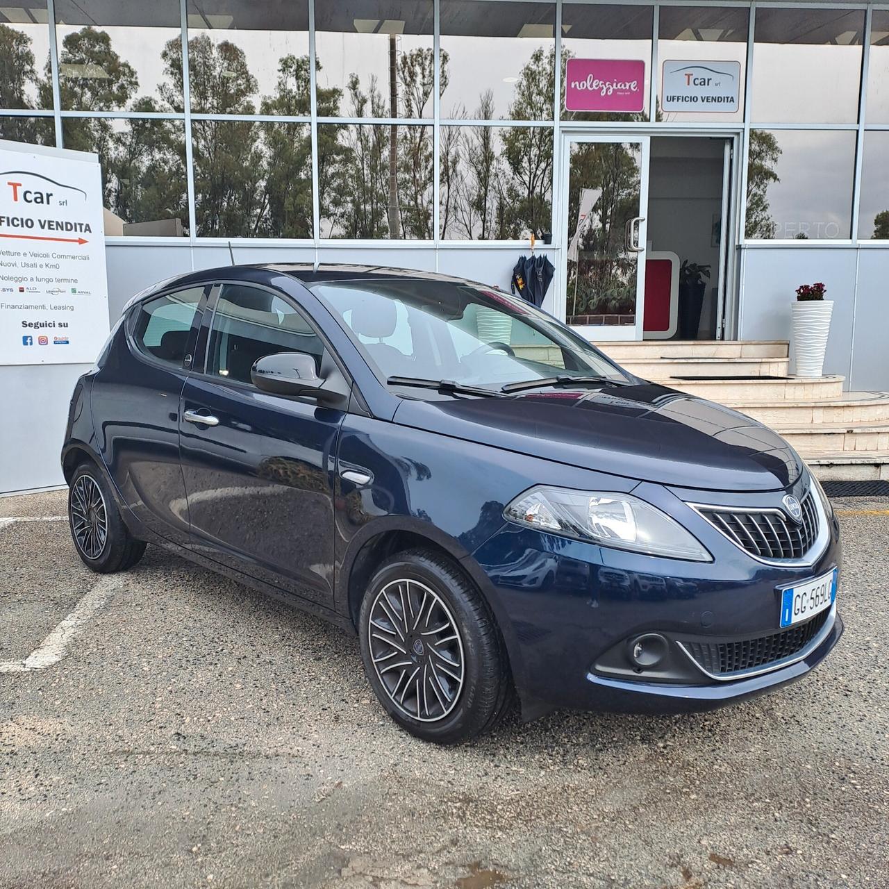 Lancia Ypsilon 1.0 Bz 70 Cv Hybrid Gold