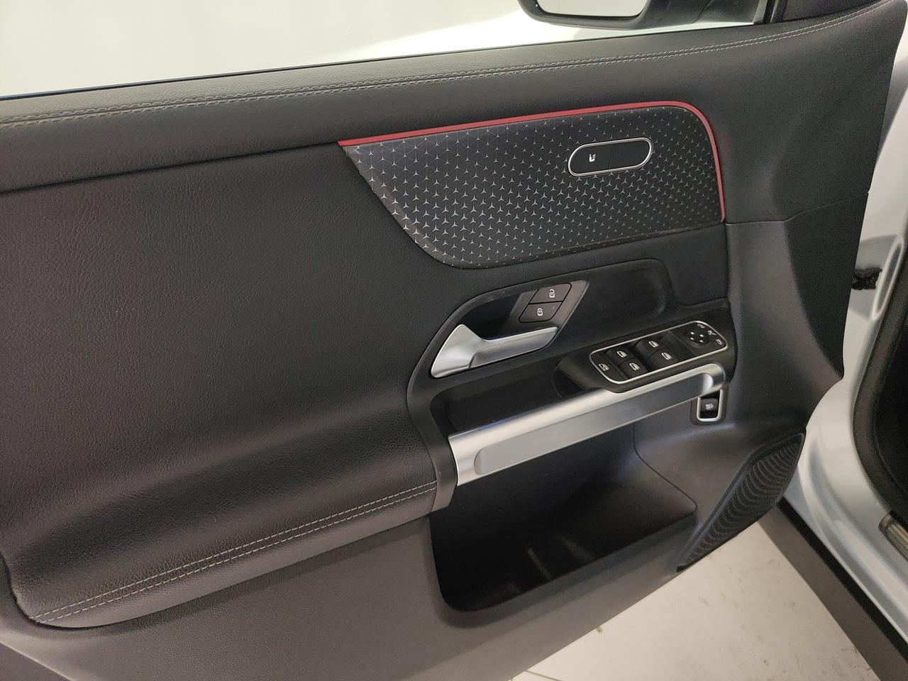 Mercedes-Benz GLB 200 d AMG Line Premium auto