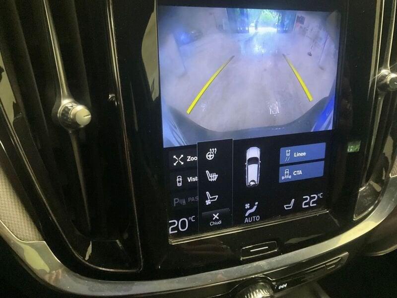 Volvo V60 B5 AWD autom. R-Design