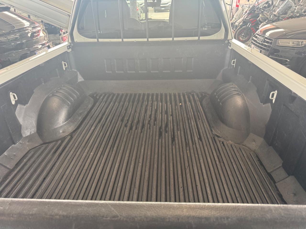Mitsubishi L200 2.4 DI-D/181 cav double cab king nav MGN