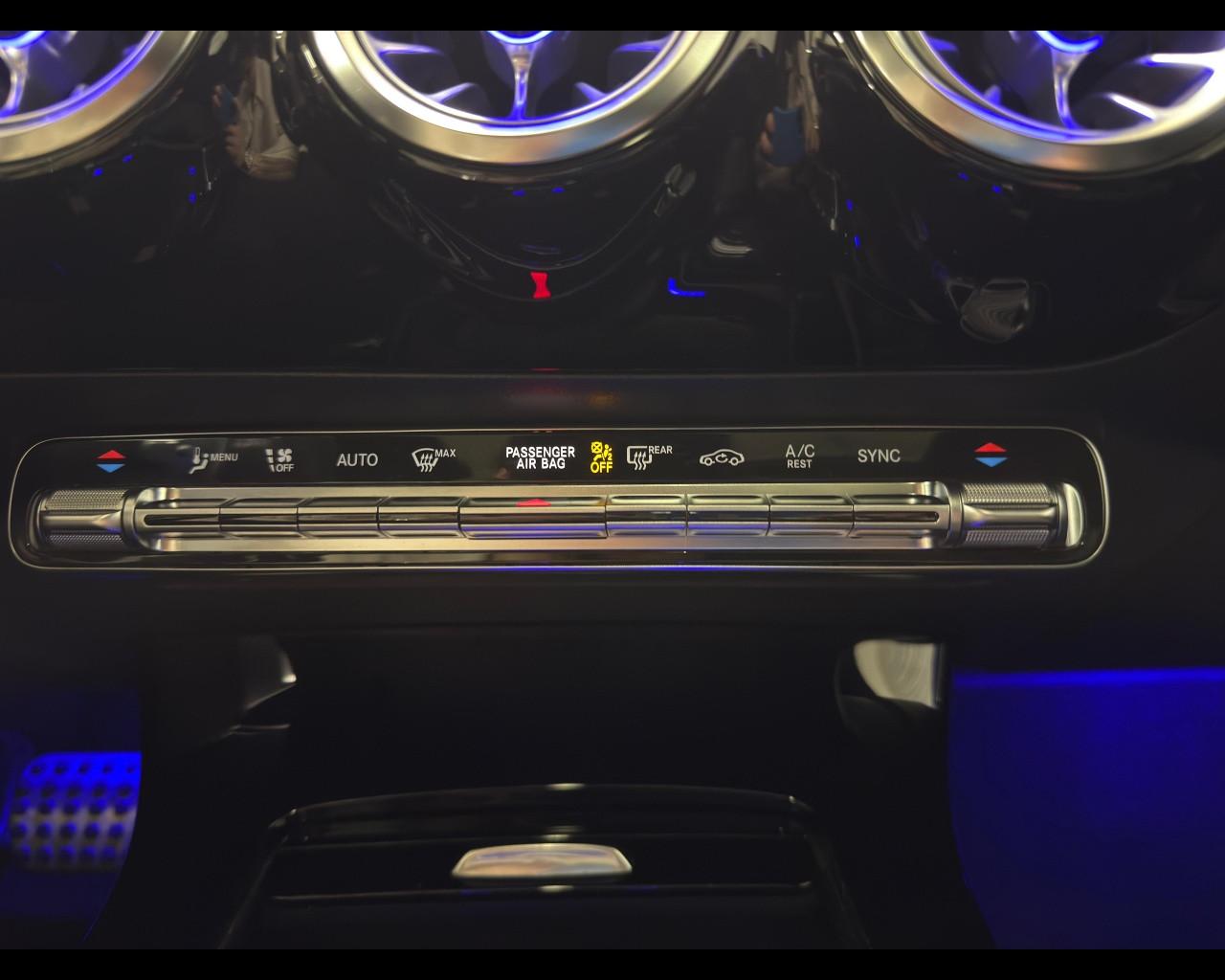 Mercedes-Benz CLA Coupé (C118) - CLA 200 d Automatic Premium