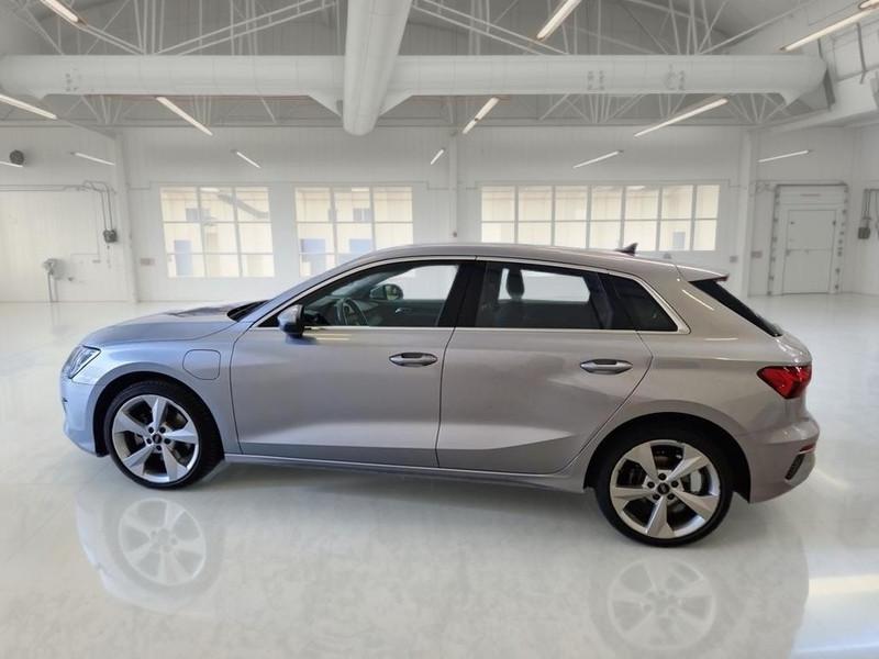 AUDI A3 SPORTBACK 40 TFSI e S tronic Business Advanced