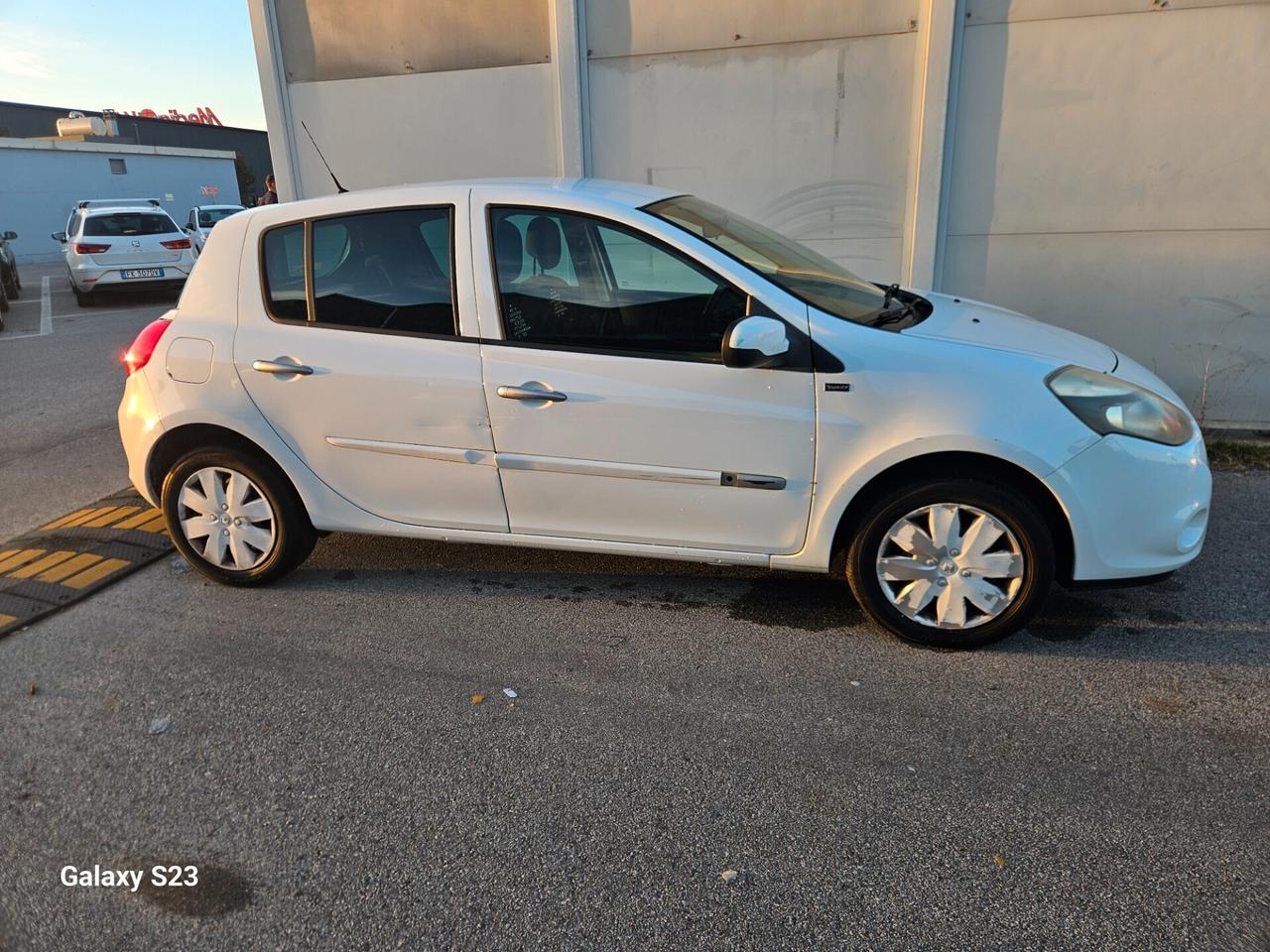 Renault Clio 1.2 16V 5 porte Luxe