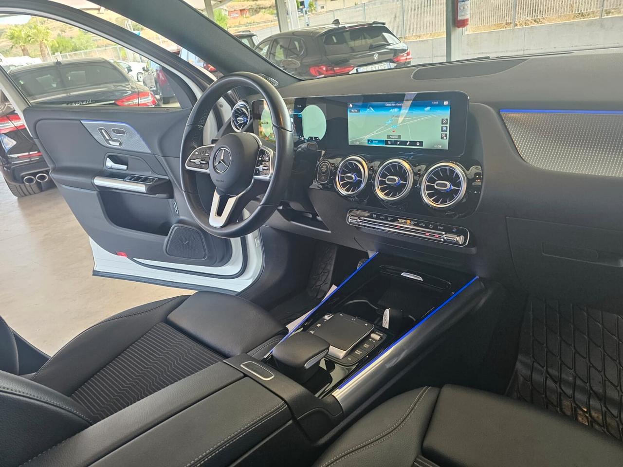 MERCEDES GLA 200D 4MATIC SPORT PLUS