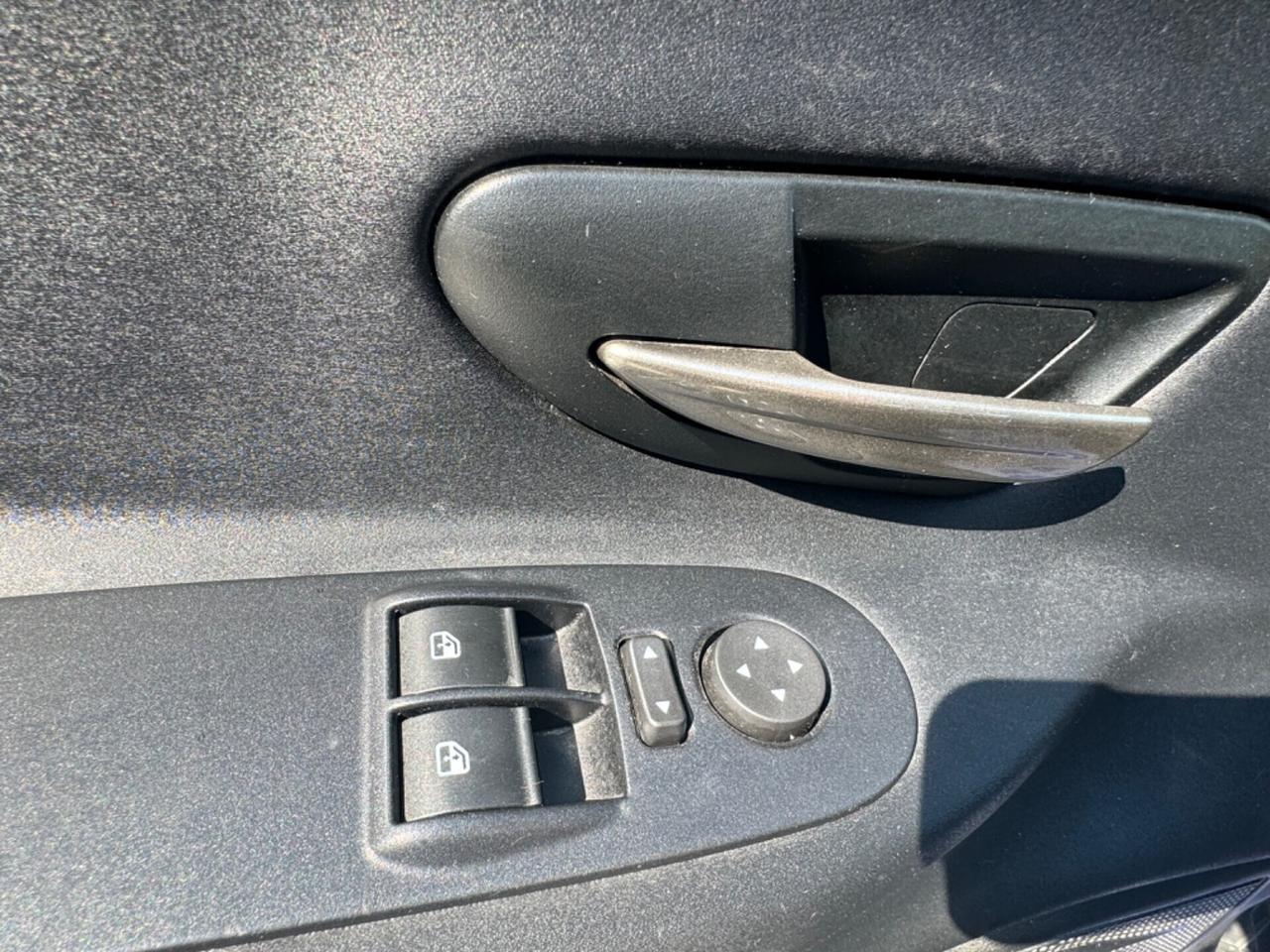 Lancia Ypsilon 1.2 69 CV 5 porte Platinum 2016