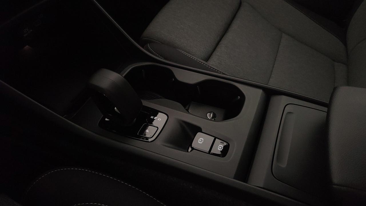 VOLVO XC40 2.0 b3 Core auto