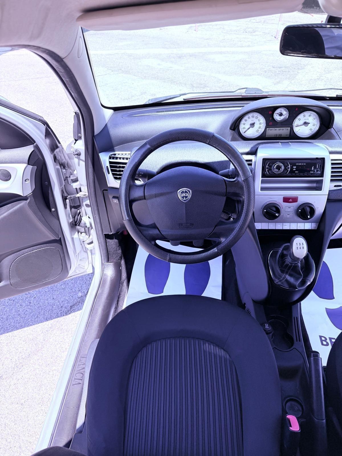 Lancia Ypsilon 1.2 GPL Ok neopatentati