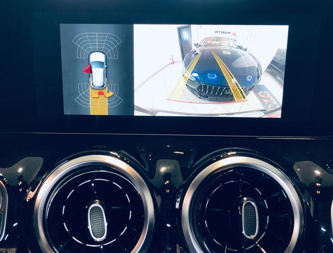 Mercedes-benz GLA 200 d amg Premium nero