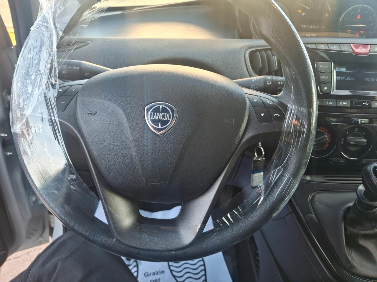 Lancia Ypsilon 1.2 69 CV 5 porte GPL Ecochic Gold neopatentati