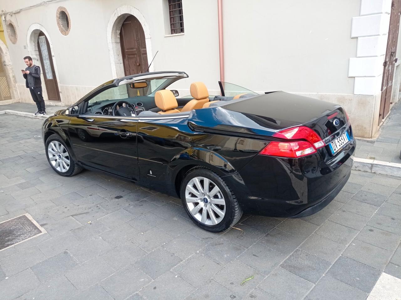 Ford Focus 1.6 Ti-VCT (100CV) CC Tit.