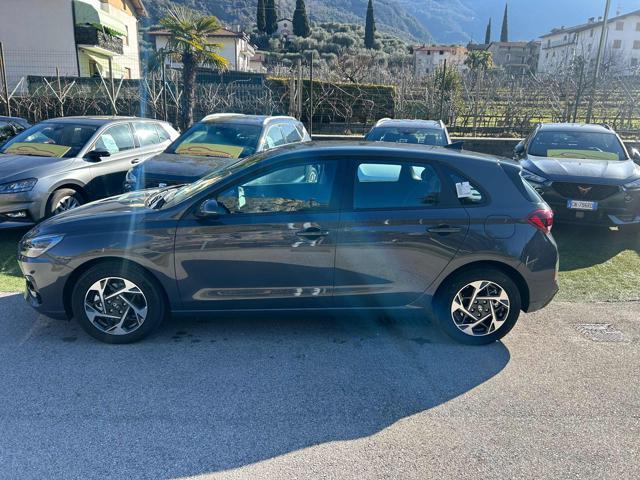 HYUNDAI i30 1.0 100 CV DCT Business