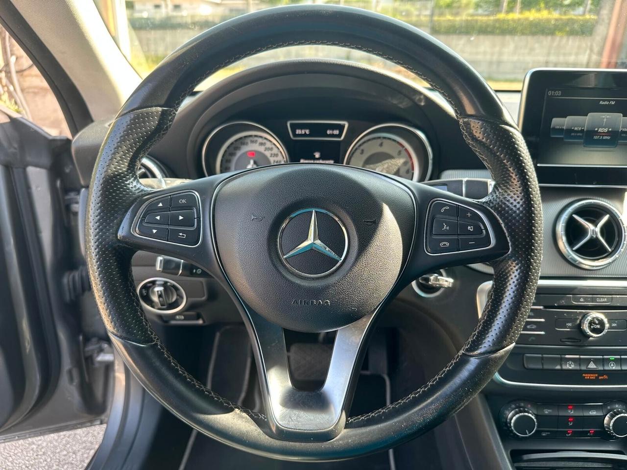 Mercedes-benz CLA 200 CLA 200 CDI Shooting Brake Executive