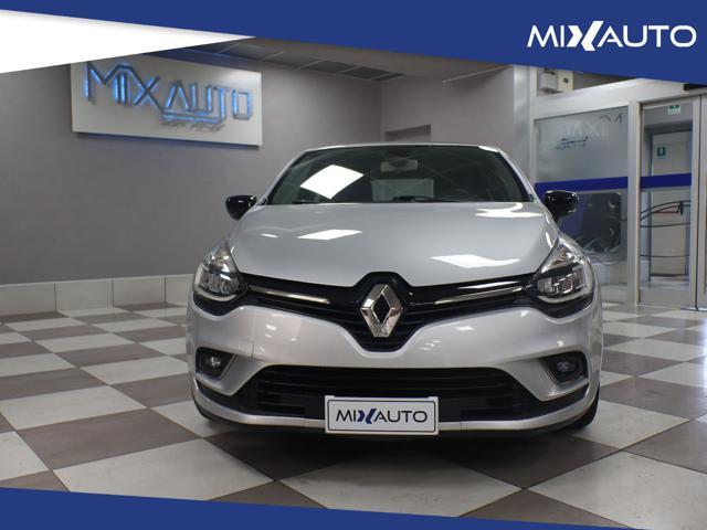 RENAULT Clio Sporter TCe 12V 90 CV Moschino Zen