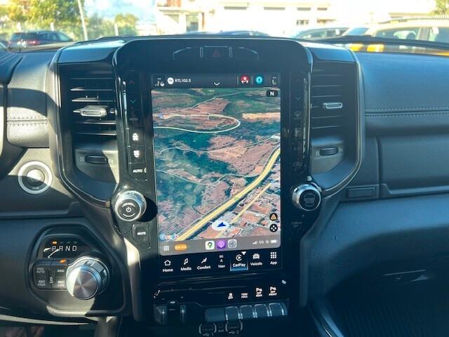 Dodge RAM 1500 Crew Cab 5.7 V8 Hemi 4x4 Sport