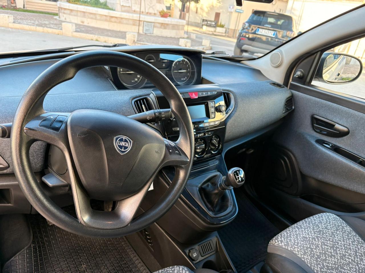 LANCIA YPSILON FINE 2018 1.2 BENZ-GPL CASA MADRE PERFETTA