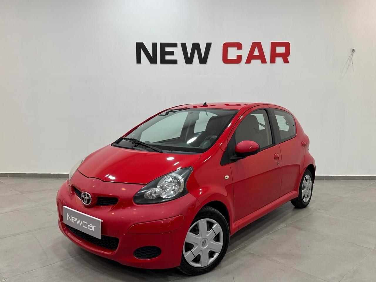 Toyota Aygo 1.0 12V VVT-i 5 porte Sol