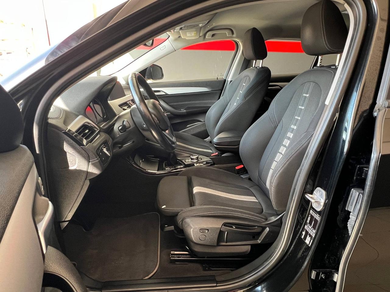 Bmw X2 sDrive18d Business-X