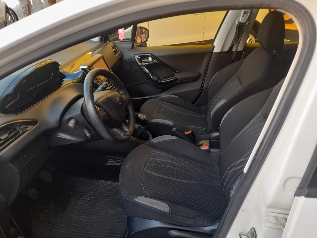 Peugeot 208 1.4cc diesel(PRIVATO)-2013