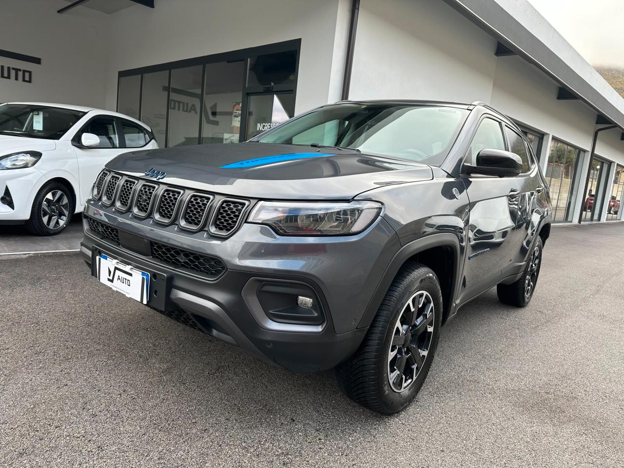 Jeep Compass 1.3 T4 240CV PHEV AT6 4xe Trailhawk