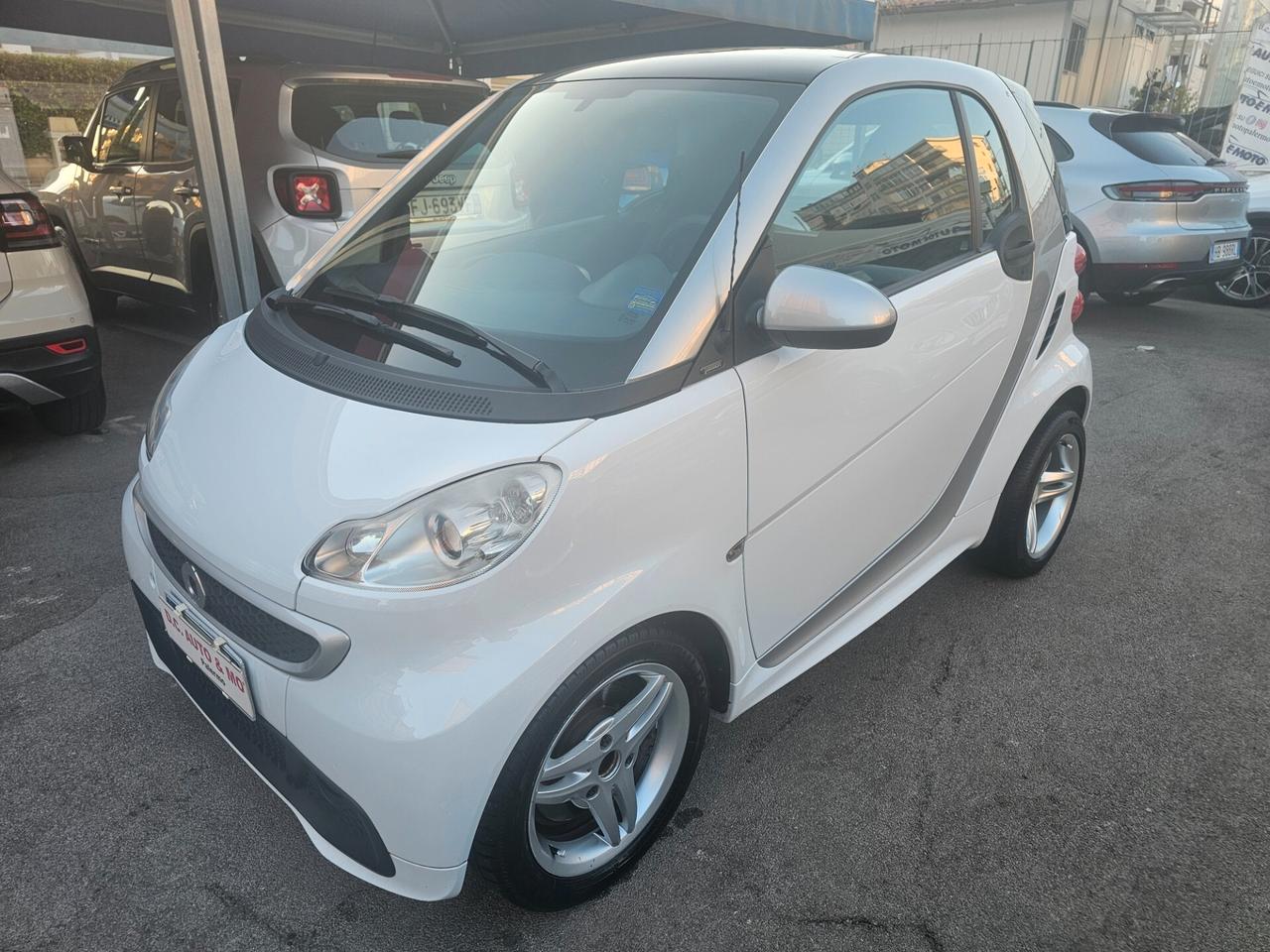 Smart ForTwo 1000 52 kW MHD 71CV.Passion.2013