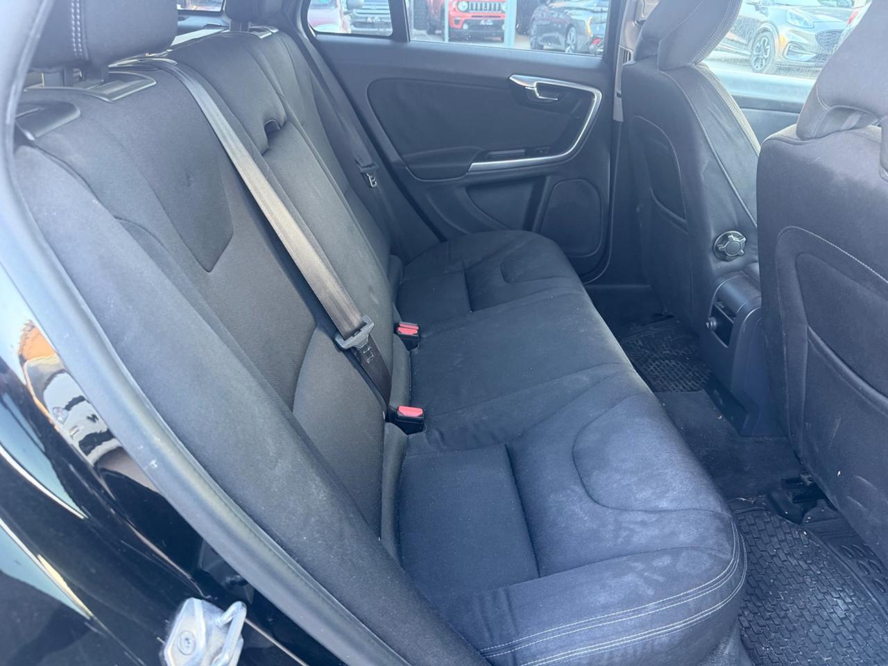 Volvo V60 D2 1.6 Powershift