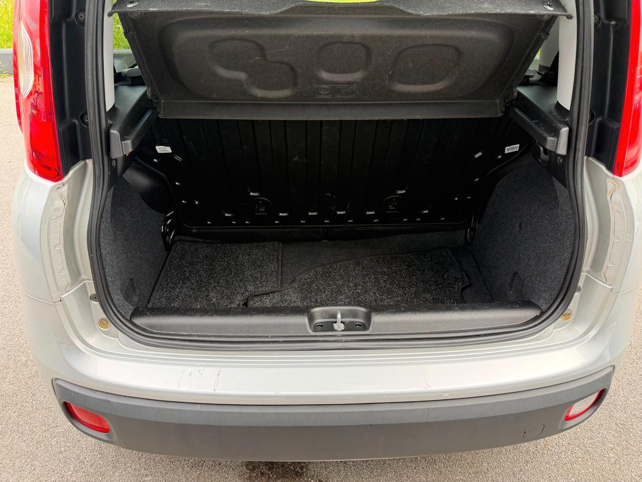 Fiat Panda 1.2 Lounge Neopatentati