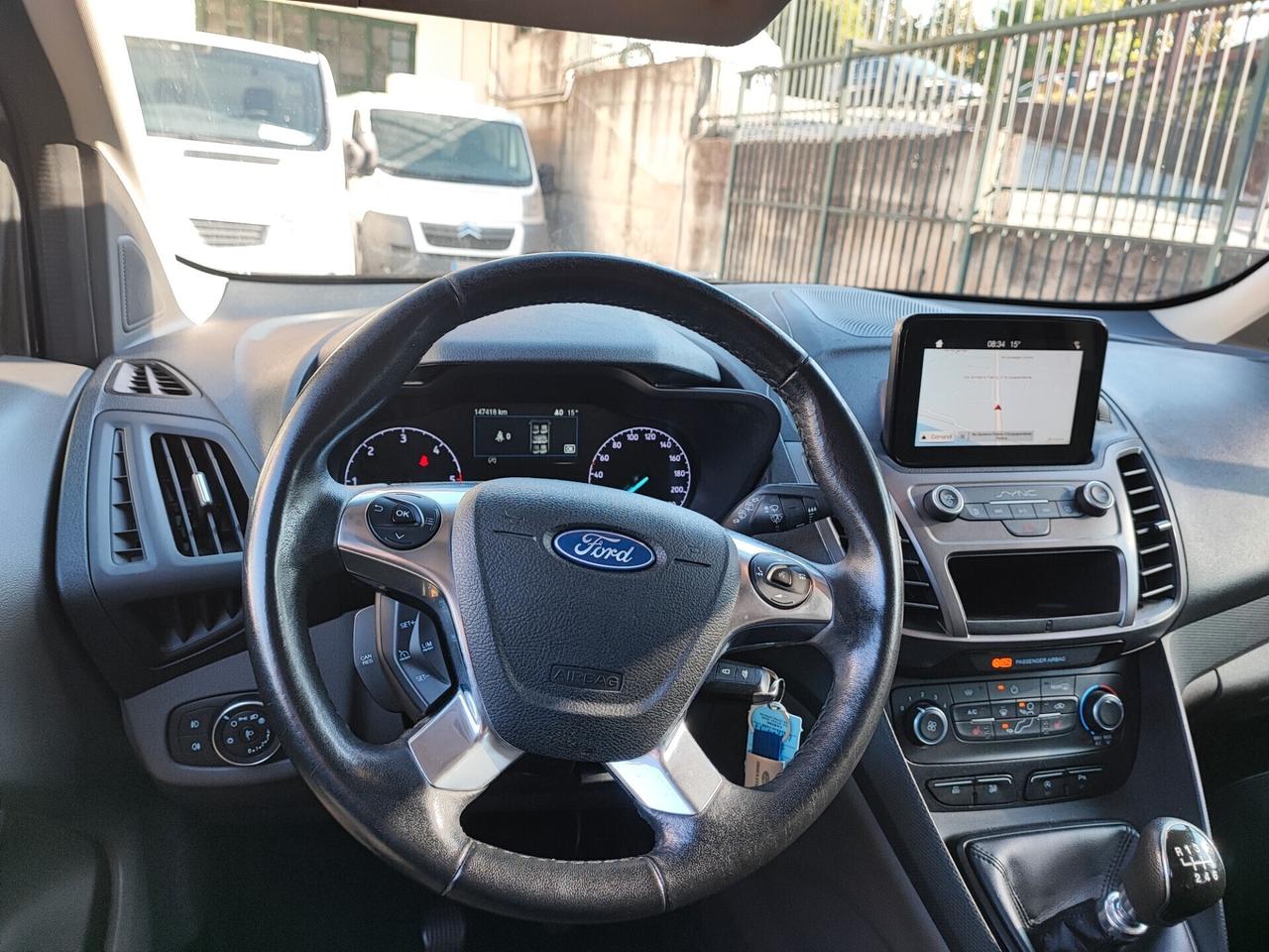 Ford Grand Tourneo Gancio Traino 7 Posti Euro 6