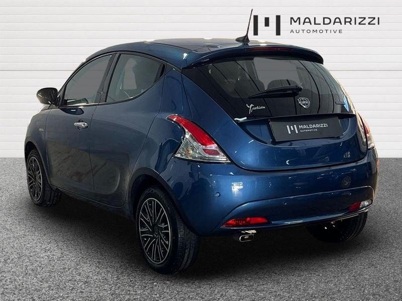 Lancia Ypsilon III 2021 1.0 firefly hybrid Gold s&s 70cv