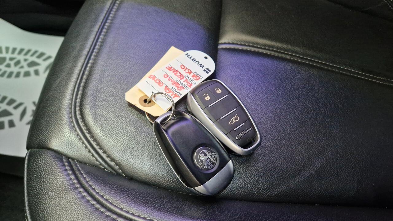 Alfa Romeo Stelvio 2.2 Turbodiesel 180 CV AT8 Q4 Executive