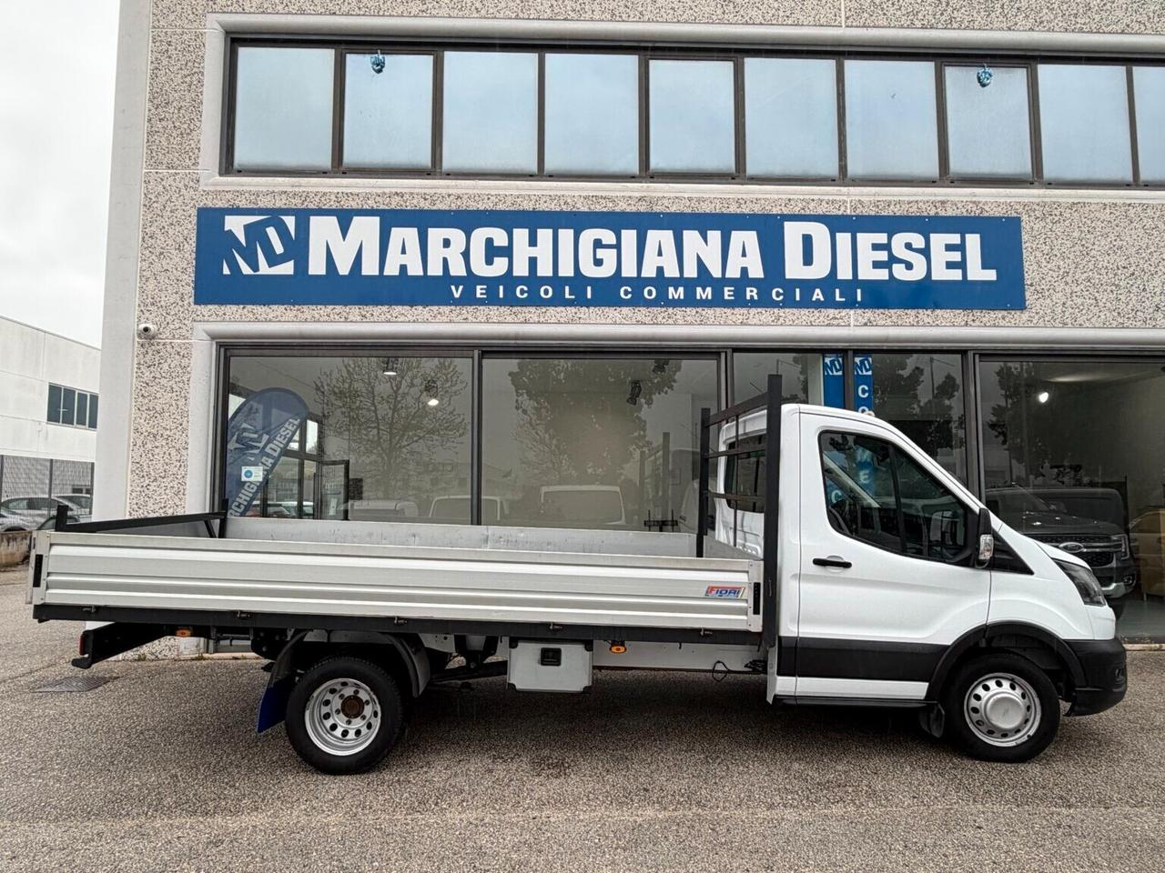 Ford Transit 2.0 TD 130CV TP 3 posti TP RG + Cassone Fisso 4200x2200mm