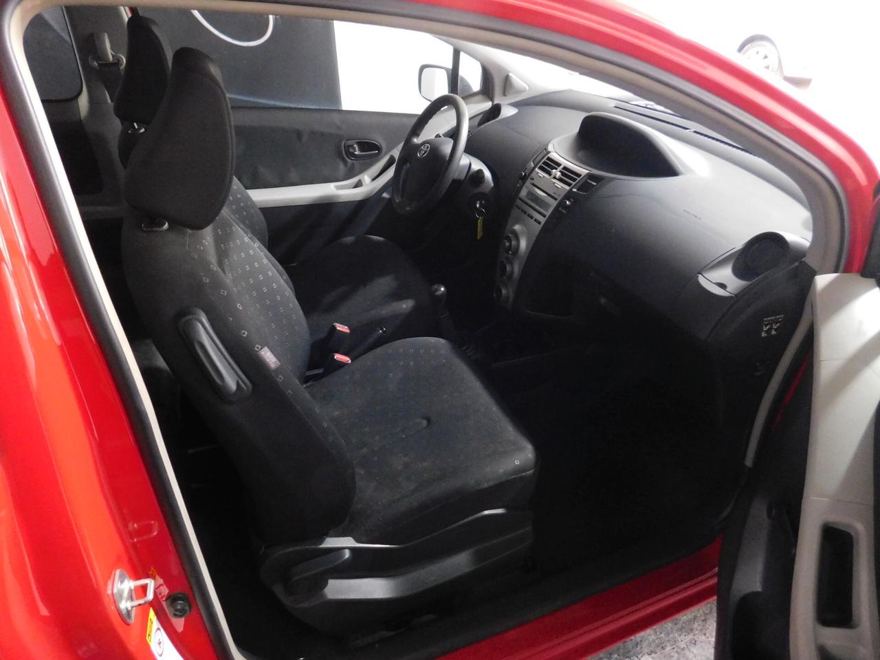 Toyota Yaris 1.0 3 porte
