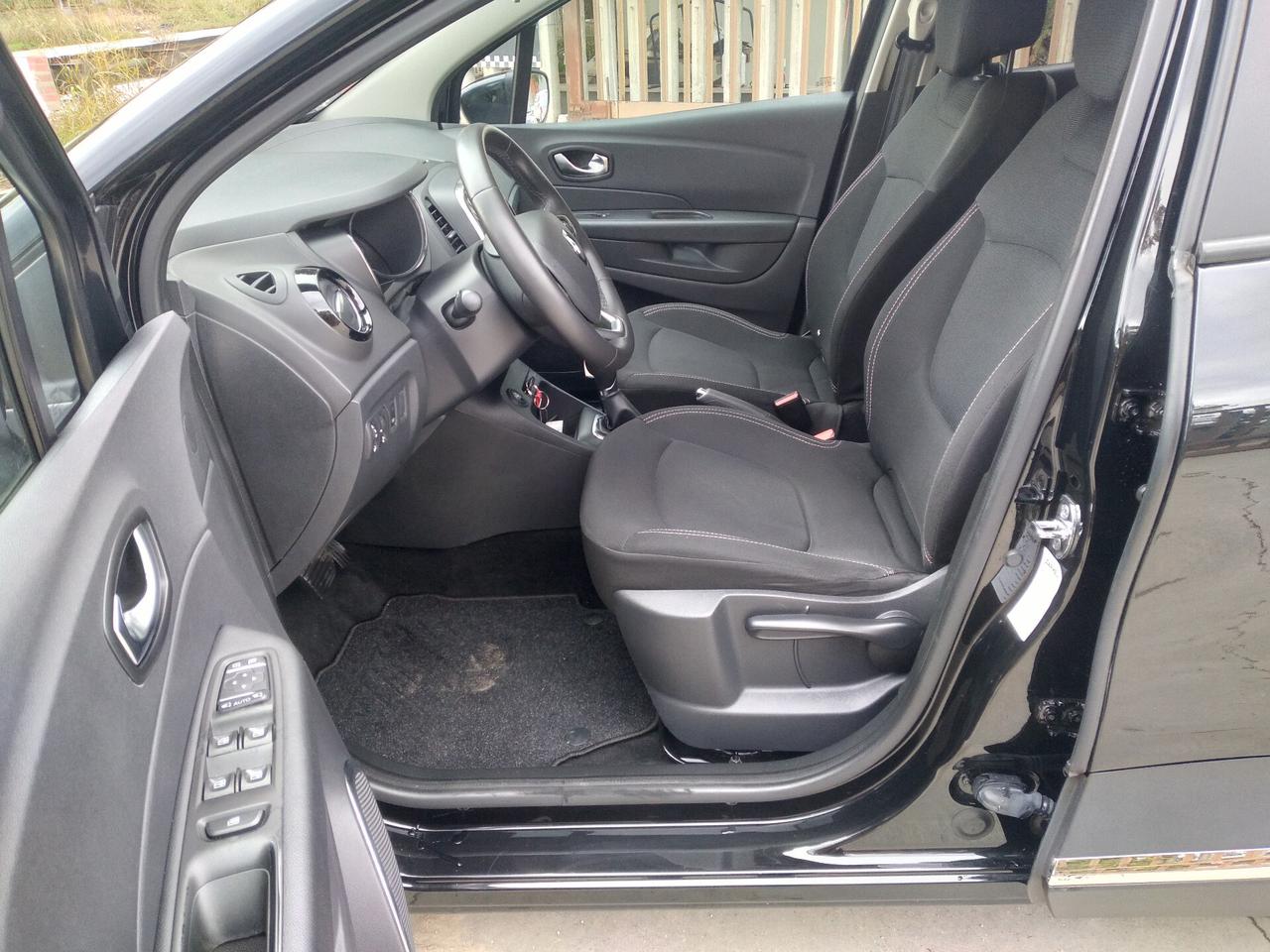 Renault Captur dCi 8V 90 CV EDC Sport Edition