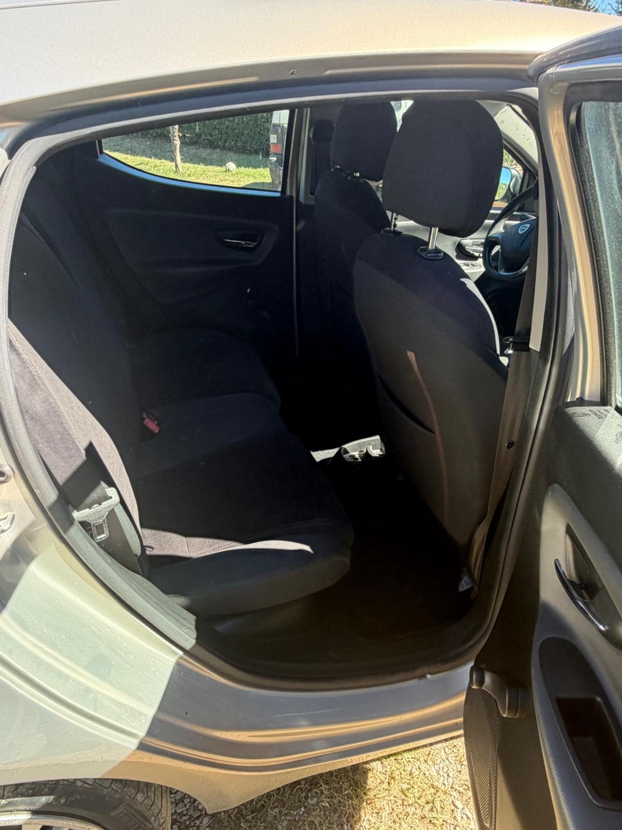 Lancia Ypsilon 1.3 MJT 16V 95 CV 5 porte S&S Gold