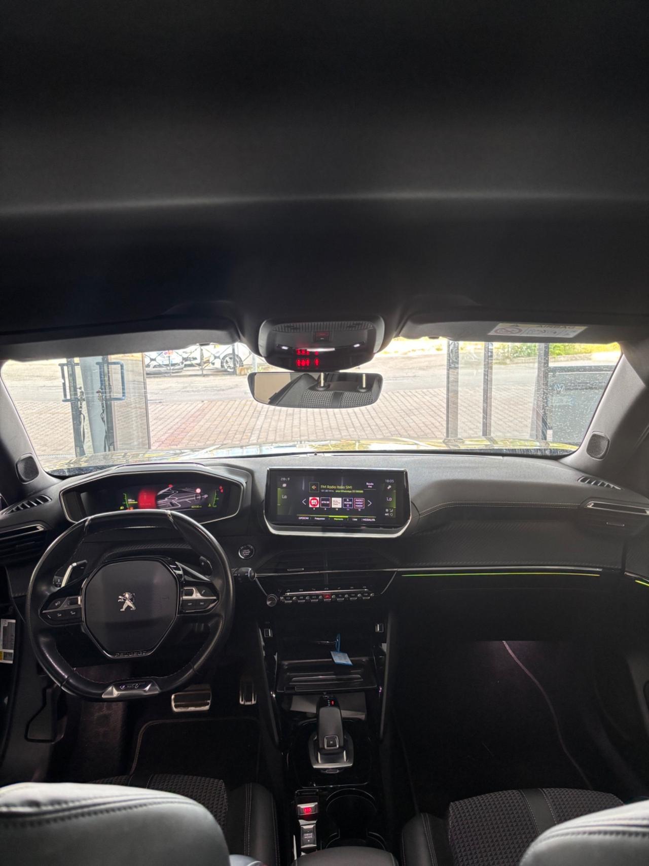 Peugeot 2008 BlueHDi 130 S&S EAT8 GT Pack
