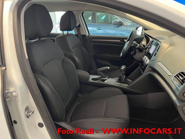 RENAULT Megane Sporter Blue dCi 115 CV Business AUTOCARRO N1