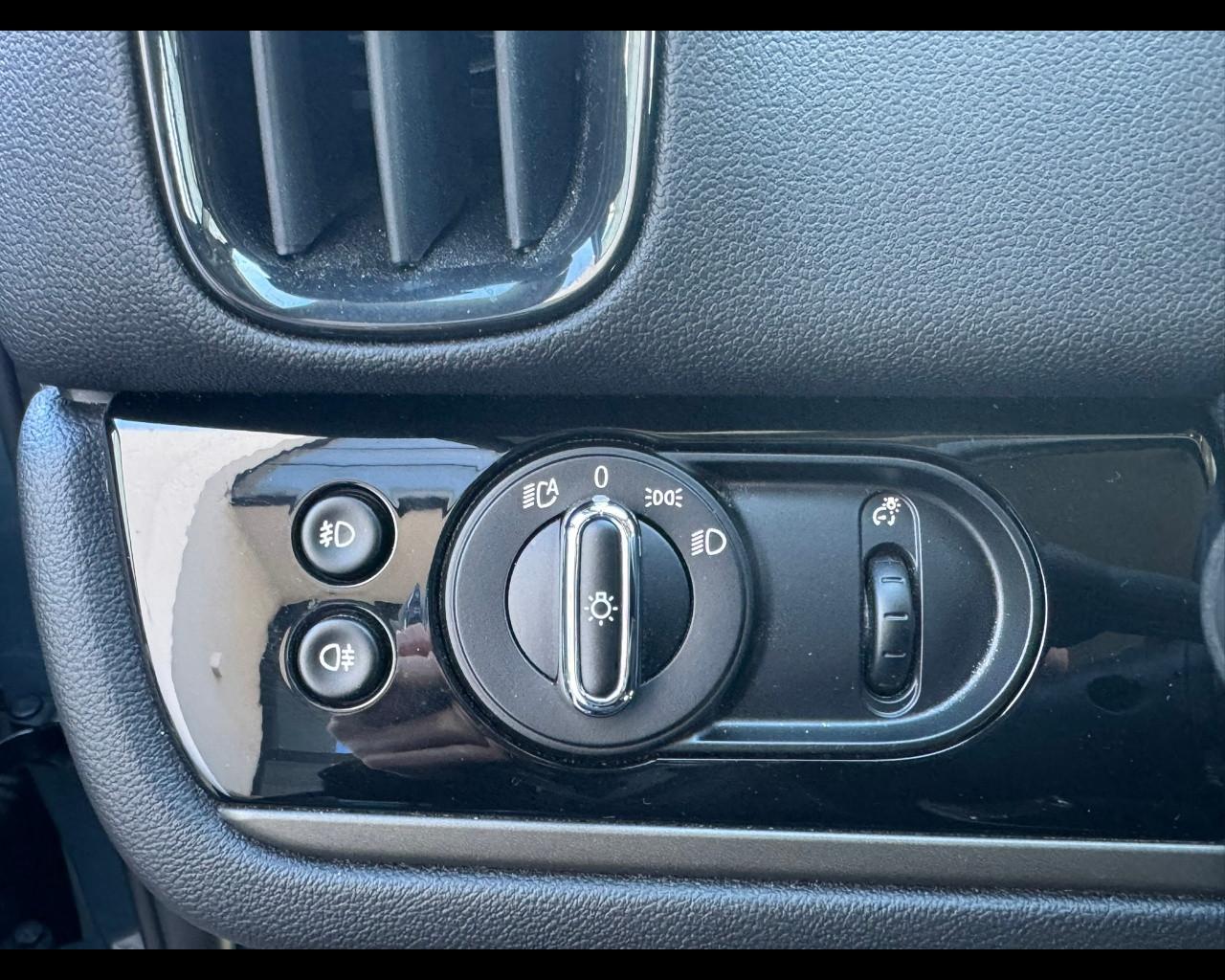 MINI Mini Countrym.(F60) - Mini 1.5 Cooper Hype Countryman