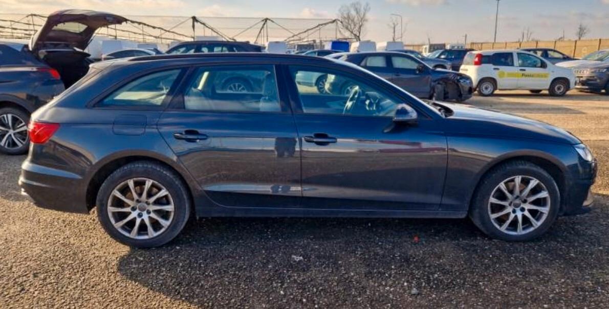 Audi A4 Avant 40 TFSI S tronic Business Advanced