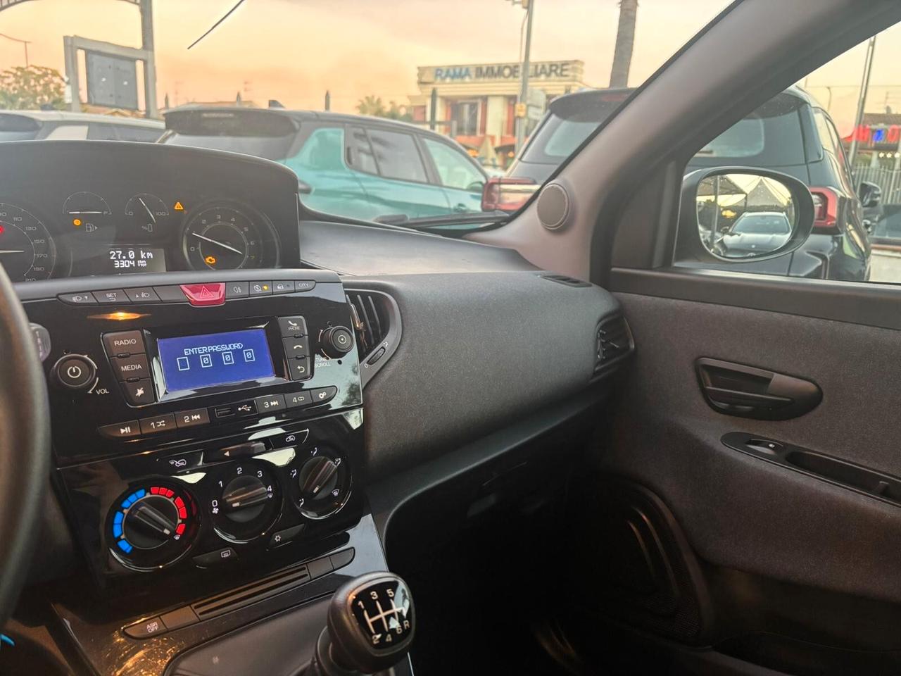 Lancia Ypsilon 1.0 FireFly 5 porte S&S Hybrid Alberta Ferretti