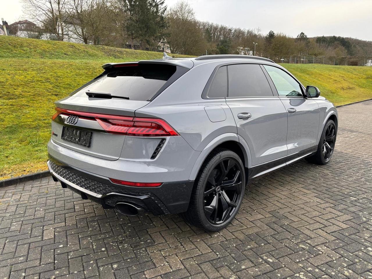 Audi RSQ8 4.0 quattro - possibilità noleggio no scoring