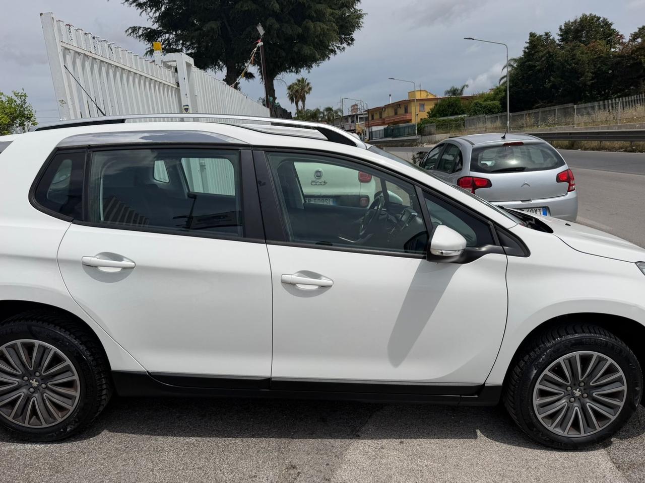 Peugeot 2008 1.6 e-HDi 115 CV Stop&Start Allure